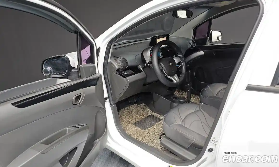 Chevrolet Spark 2012 1.0 Автомат в Москве № 36773, фото 17