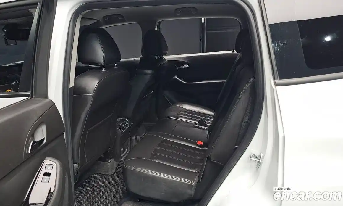 Chevrolet Orlando 2014 2.0 Автомат в Москве № 37704, фото 17