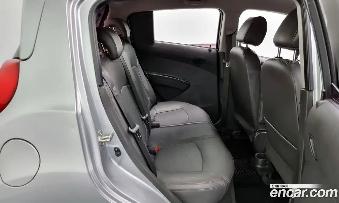 Chevrolet Spark 2014 1.0 Автомат в Москве № 38436, фото 3