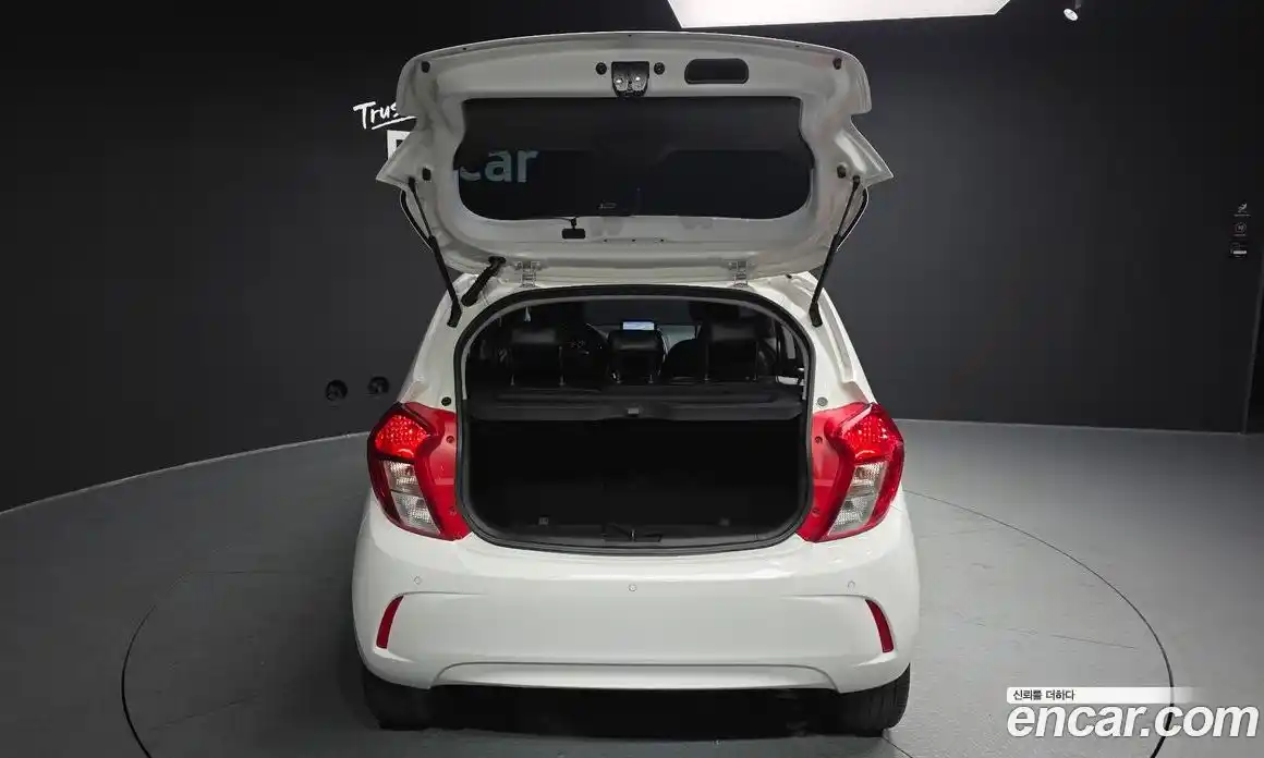 Chevrolet Spark 2018 1.0 Автомат в Москве № 39693, фото 7