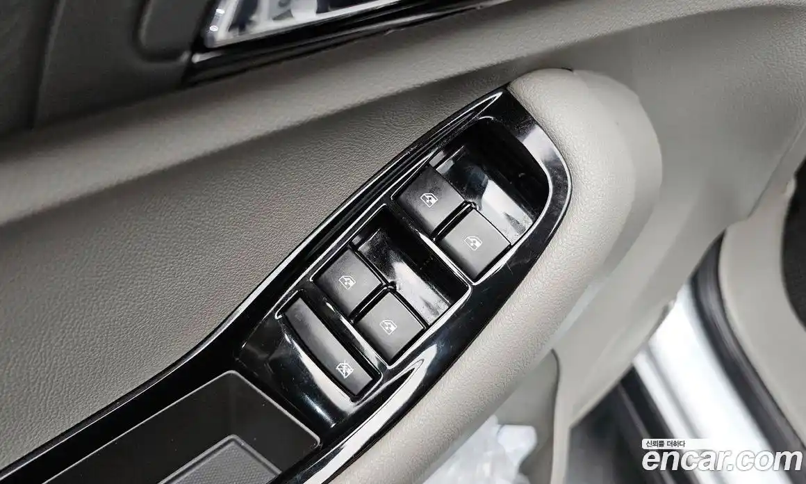 Chevrolet Orlando 2015 2.0 Автомат в Москве № 40855, фото 19