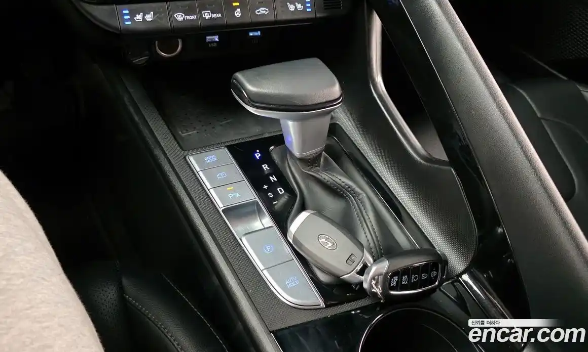 Hyundai Avante 2023 1.6 Автомат в Москве № 43810, фото 13