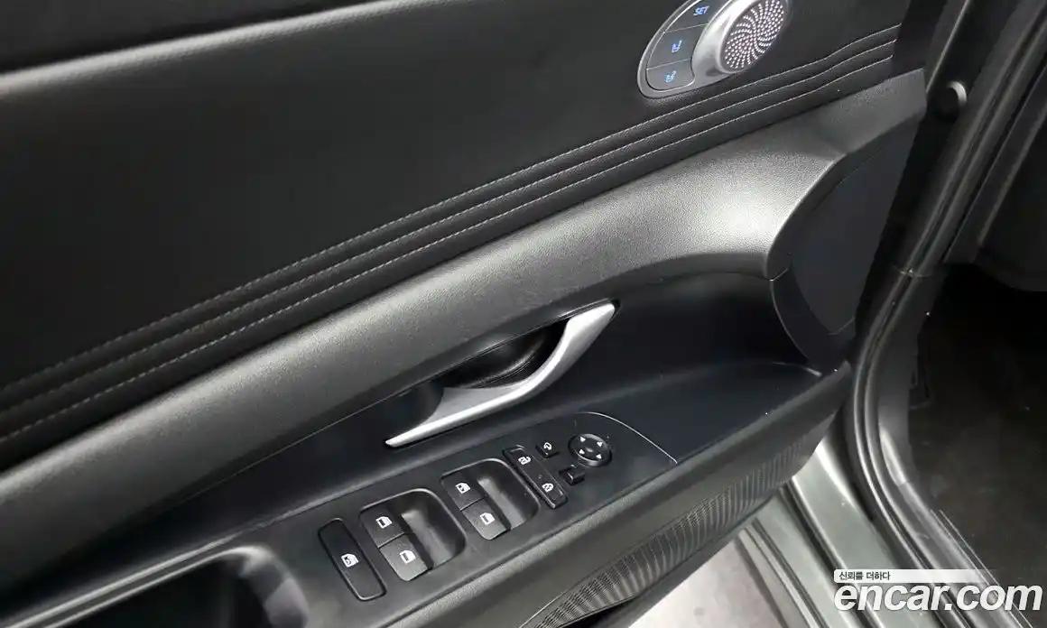 Hyundai Avante 2023 1.6 Автомат в Москве № 43810, фото 15