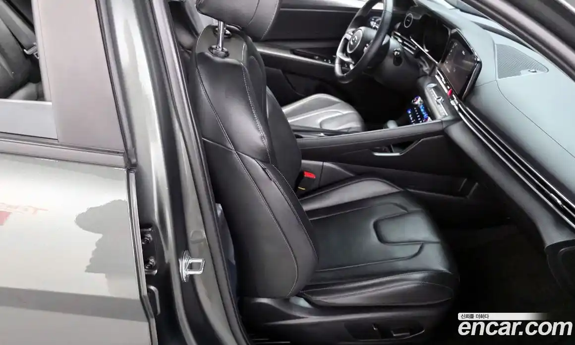 Hyundai Avante 2023 1.6 Автомат в Москве № 43810, фото 5