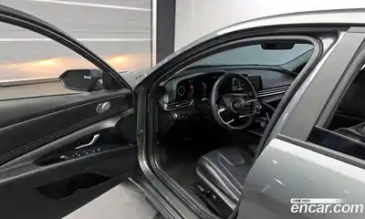 Hyundai Avante 2023 1.6 Автомат в Москве № 43810, миниатюра 9