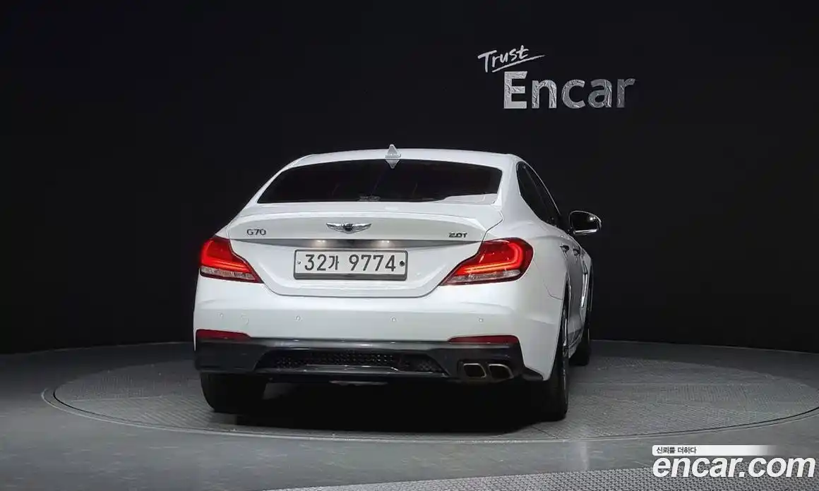 Genesis G70 2018 2.0 Автомат в Москве № 58419, фото 1