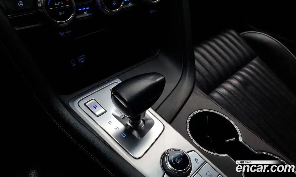 Genesis G70 2018 2.0 Автомат в Москве № 58419, фото 14