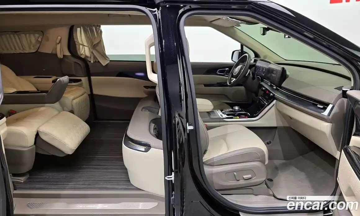 Kia Canival 2023 3.5 Автомат в Москве № 9597, фото 17