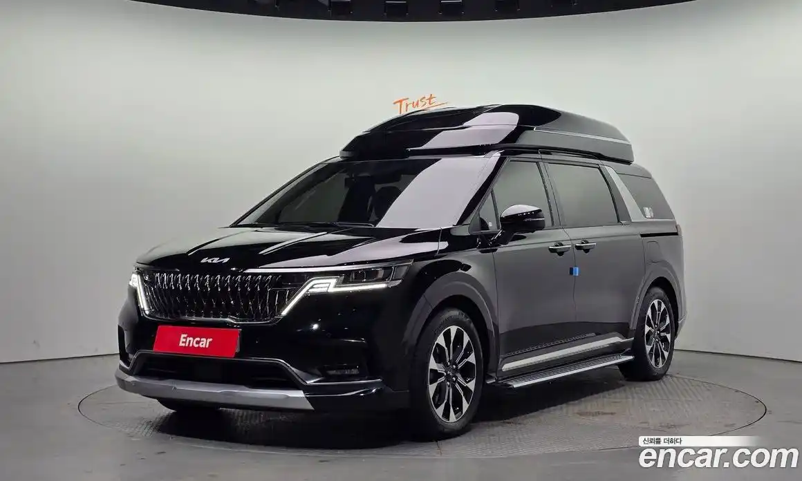 Kia Canival 2023 3.5 Автомат в Москве № 9597, фото 3