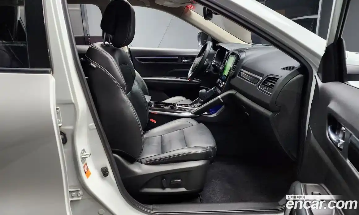 Renault QM6 2018 2.0 Автомат в Москве № 106589, фото 16