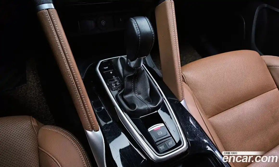 Renault QM6 2024 2.0 Автомат в Москве № 106979, фото 9