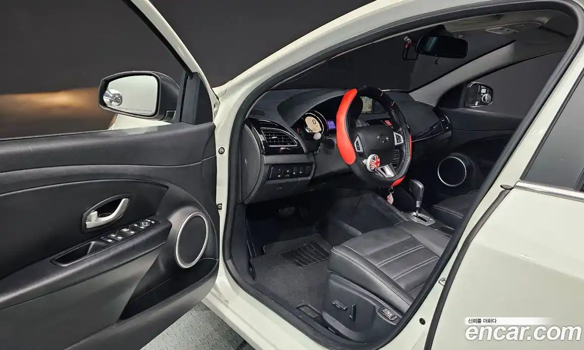 Renault SM3 2016 1.6 Автомат в Москве № 107357, фото 15