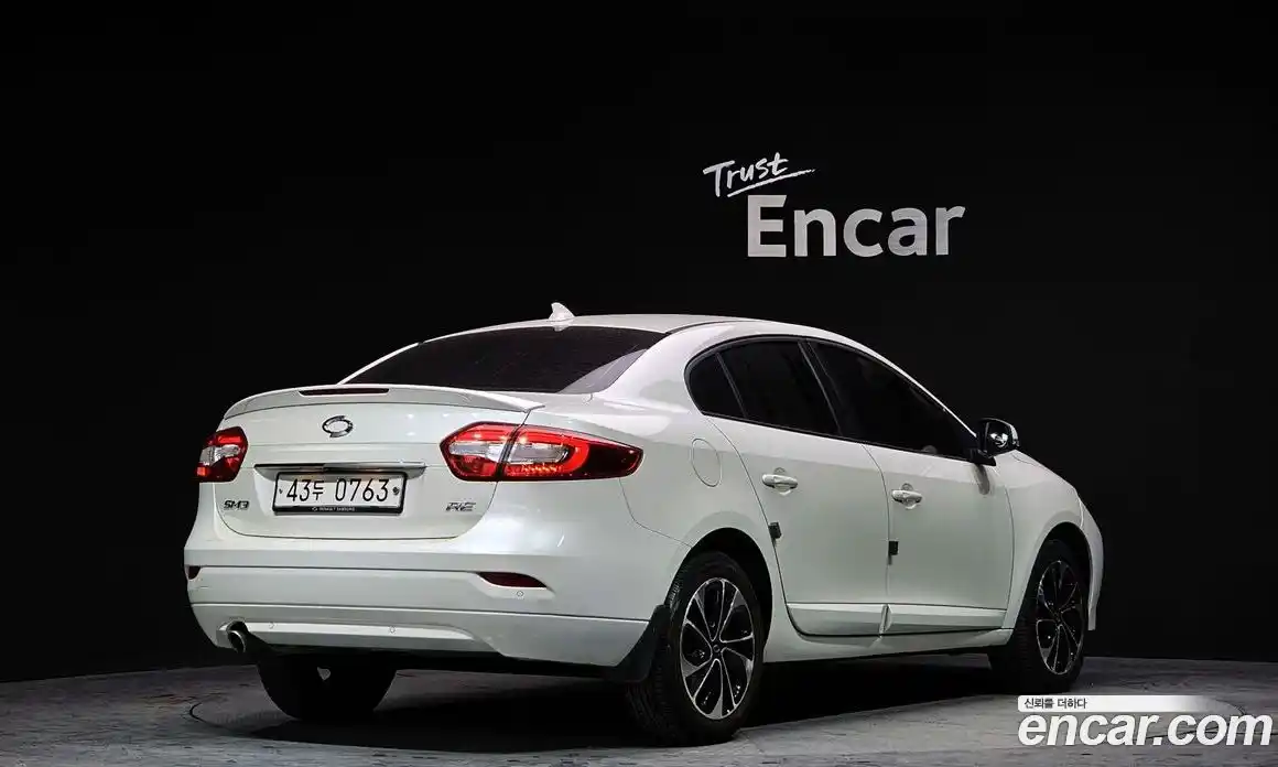 Renault SM3 2016 1.6 Автомат в Москве № 107357, фото 3