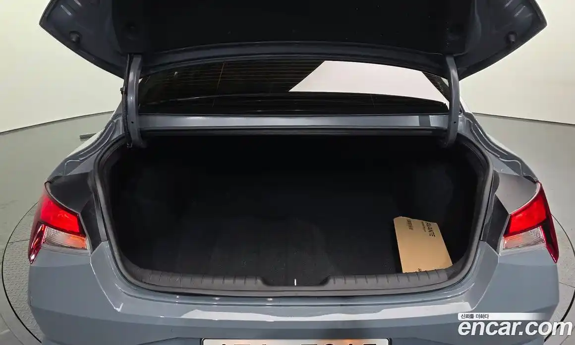 Hyundai Avante 2021 1.6 Автомат в Москве № 108323, фото 8