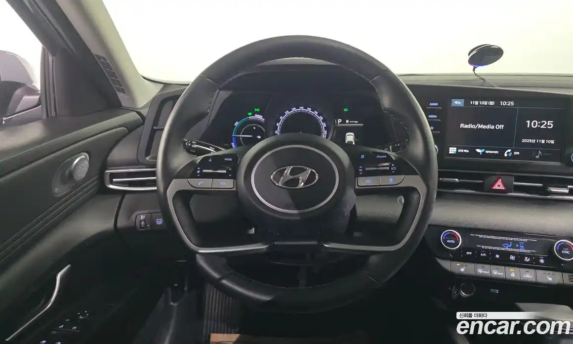 Hyundai Avante 2021 1.6 Автомат в Москве № 108323, фото 9