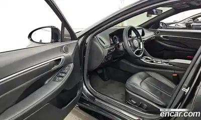 Hyundai Sonata 2022 2.0 Автомат в Москве № 112505, миниатюра 7