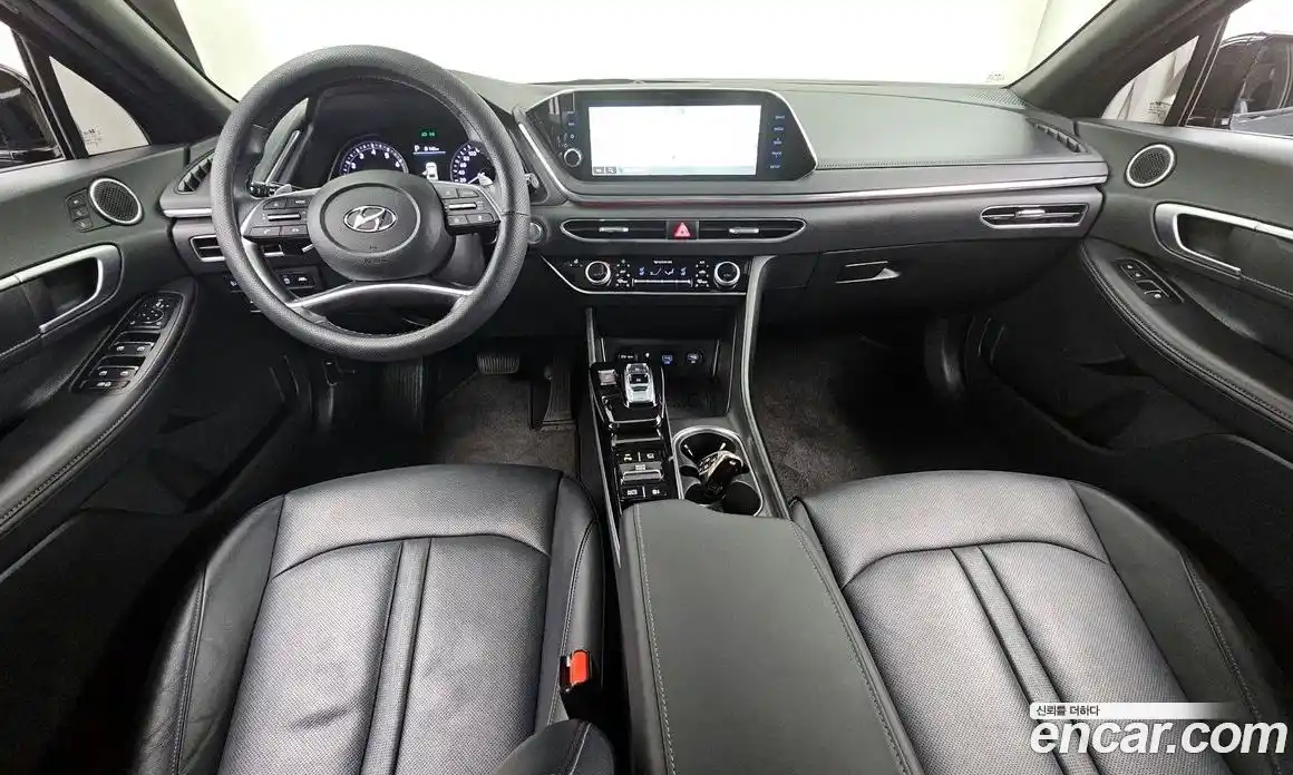 Hyundai Sonata 2022 2.0 Автомат в Москве № 112505, фото 9