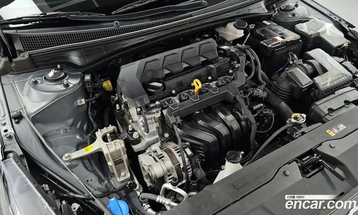 Hyundai Avante 2023 1.6 Автомат в Москве № 116066, фото 15