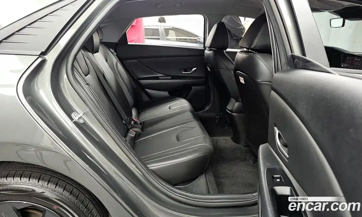 Hyundai Avante 2023 1.6 Автомат в Москве № 116066, фото 18