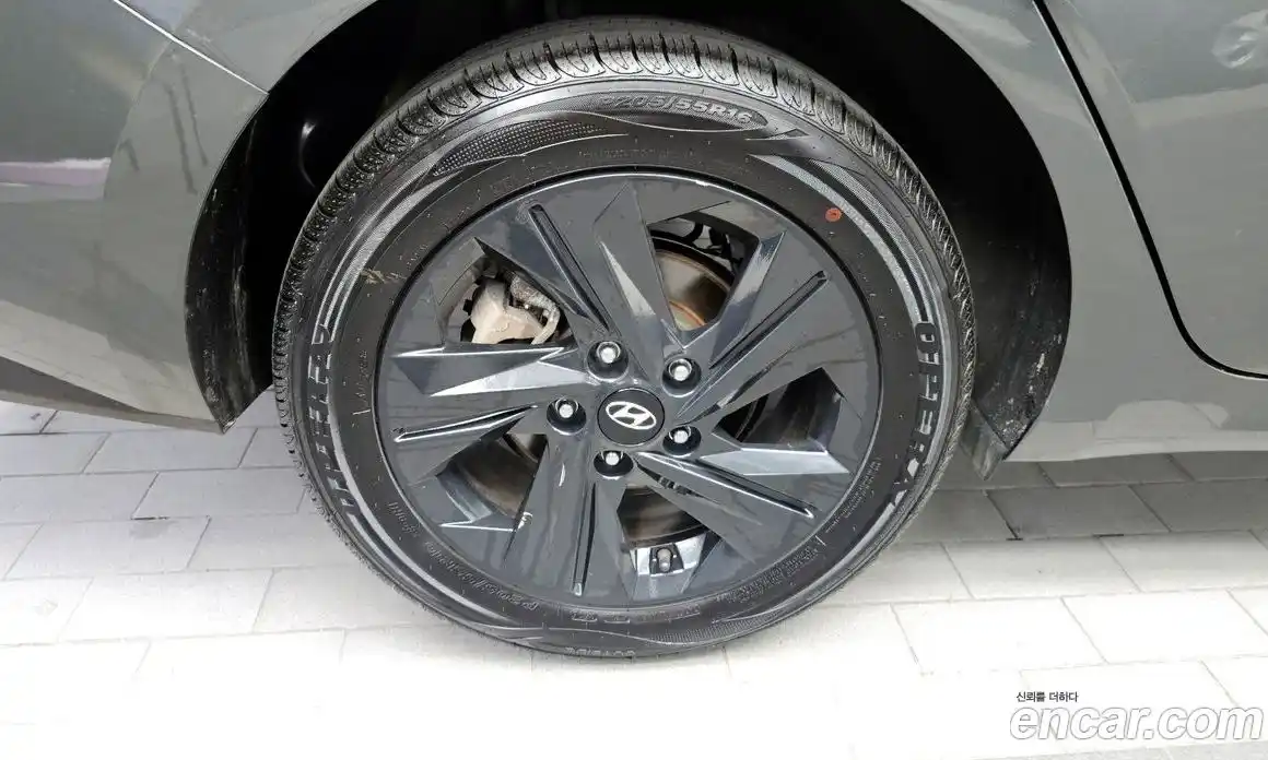 Hyundai Avante 2023 1.6 Автомат в Москве № 116066, фото 7