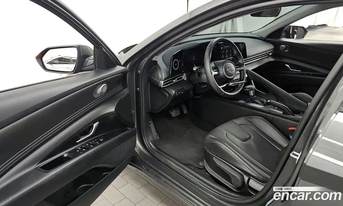 Hyundai Avante 2023 1.6 Автомат в Москве № 116066, фото 10