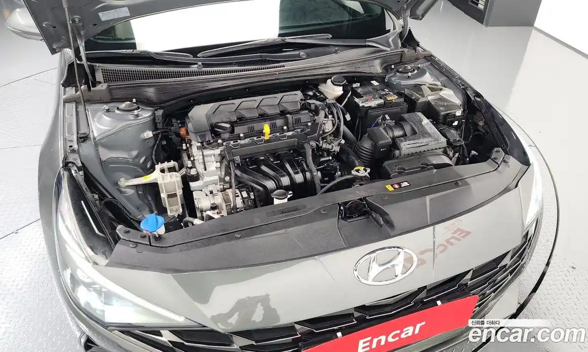 Hyundai Avante 2023 1.6 Автомат в Москве № 119627, фото 13