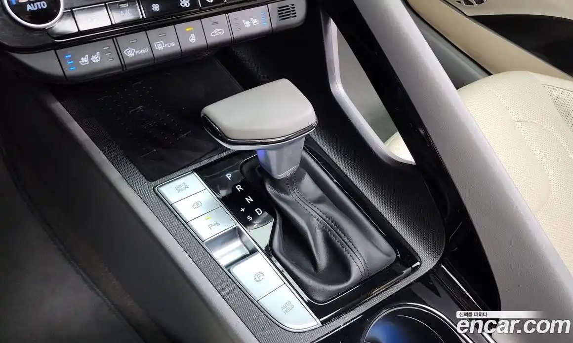 Hyundai Avante 2023 1.6 Автомат в Москве № 119627, фото 15