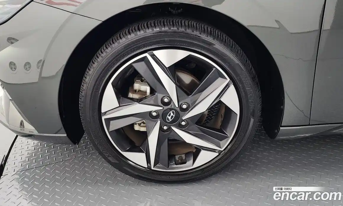 Hyundai Avante 2023 1.6 Автомат в Москве № 119627, фото 7