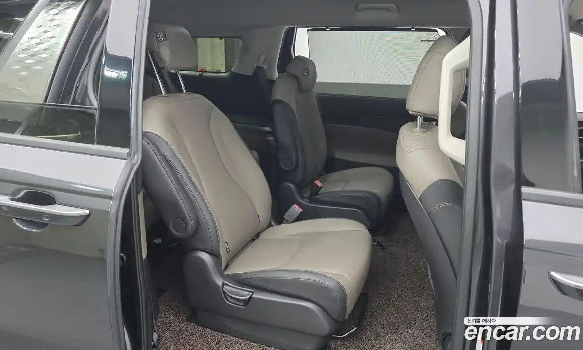 Kia Canival 2025 3.5 Автомат в Москве № 120460, фото 12