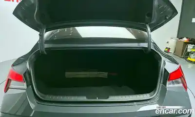 Hyundai Avante 2024 1.6 Автомат в Москве № 127086, миниатюра 8