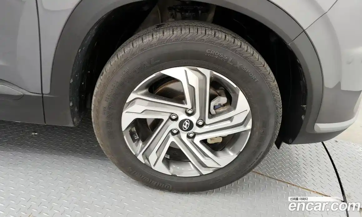 Hyundai Santa Fe 2023 2.2 Автомат в Москве № 127137, фото 1