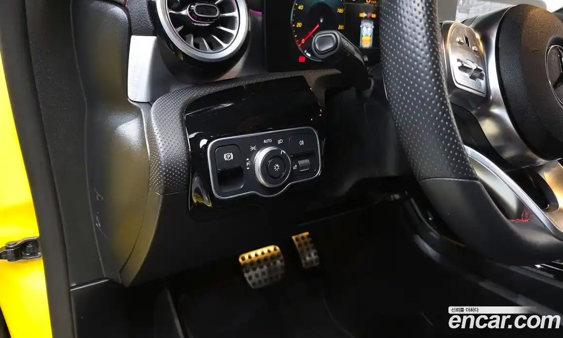 Mercedes-Benz CLA-Class 2022 2.0 Автомат в Москве № 134598, фото 8