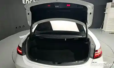 Mercedes-Benz E-Class 2022 2.0 Автомат в Москве № 139240, миниатюра 12