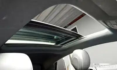 Mercedes-Benz E-Class 2022 2.0 Автомат в Москве № 139240, миниатюра 4