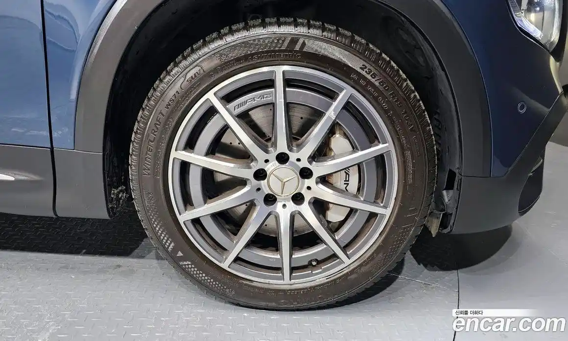 Mercedes-Benz GLB-Class 2023 2.0 Автомат в Москве № 140843, фото 9