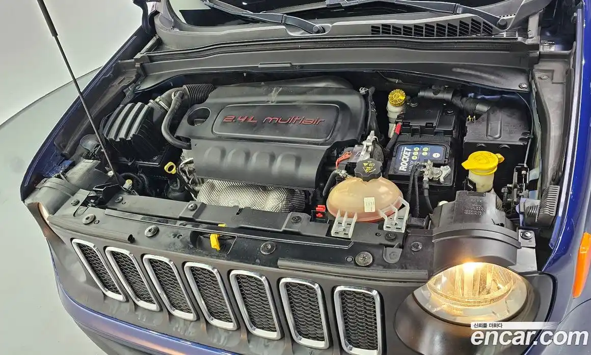 Jeep Renegade 2016 2.4 Автомат в Москве № 146593, фото 18