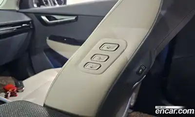 Kia EV6 2022 0.1 Автомат в Москве № 14761, миниатюра 4