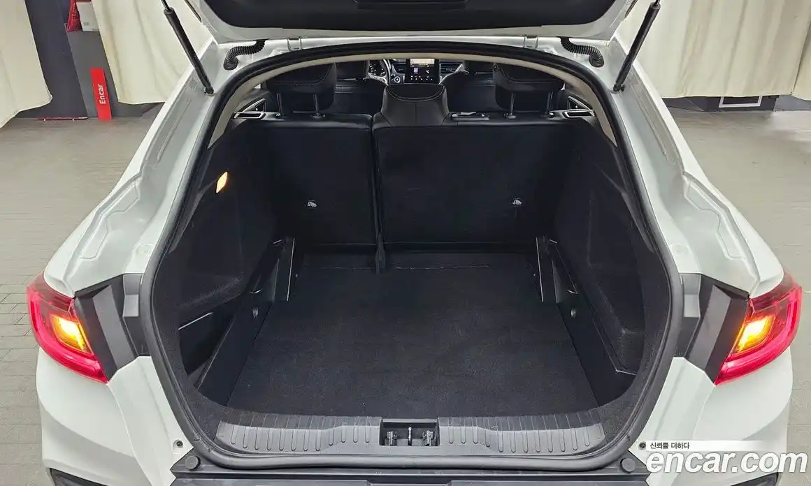 Renault XM3 2023 1.6 Автомат в Москве № 147891, фото 13