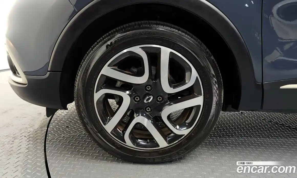 Renault QM3 2015 1.5 Автомат в Москве № 148178, фото 17