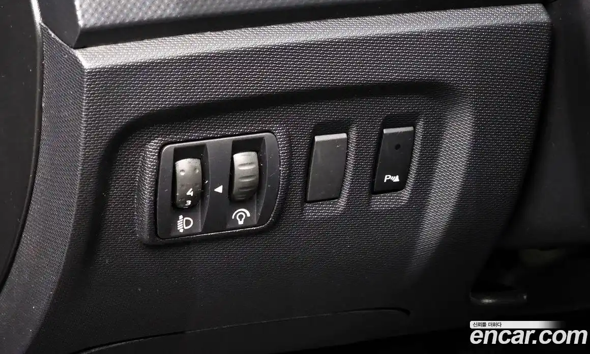 Renault QM3 2015 1.5 Автомат в Москве № 148178, фото 5