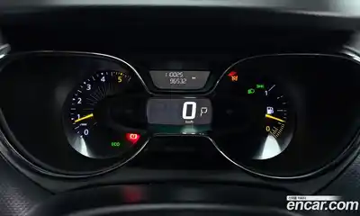 Renault QM3 2015 1.5 Автомат в Москве № 148178, миниатюра 8