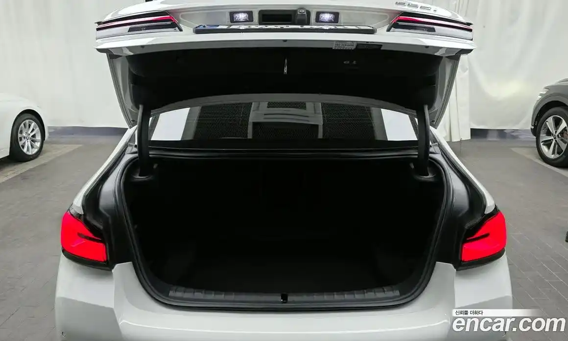 BMW 5-Series 2023 2.0 Автомат в Москве № 157253, фото 9