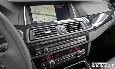 BMW 5-Series 2015 2.0 Автомат в Москве № 157969, миниатюра 3