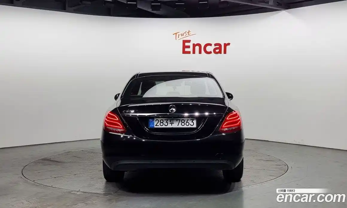 Mercedes-Benz C-Class 2018 2.0 Автомат в Москве № 159012, фото 17