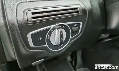 Mercedes-Benz C-Class 2018 2.0 Автомат в Москве № 159012, миниатюра 9