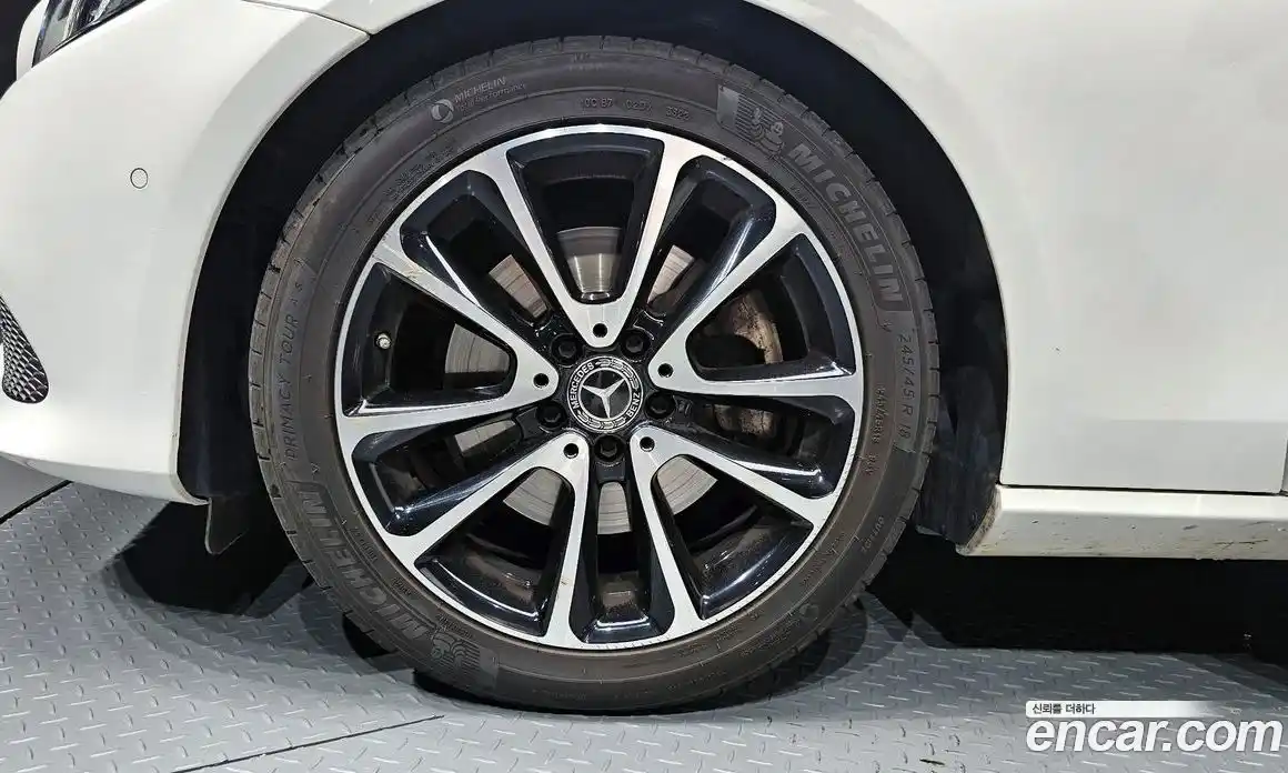 Mercedes-Benz E-Class 2020 2.0 Автомат в Москве № 160383, фото 5