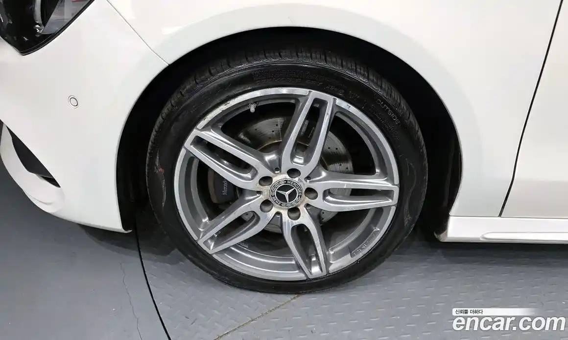 Mercedes-Benz CLA-Class 2018 2.0 Автомат в Москве № 161619, фото 5