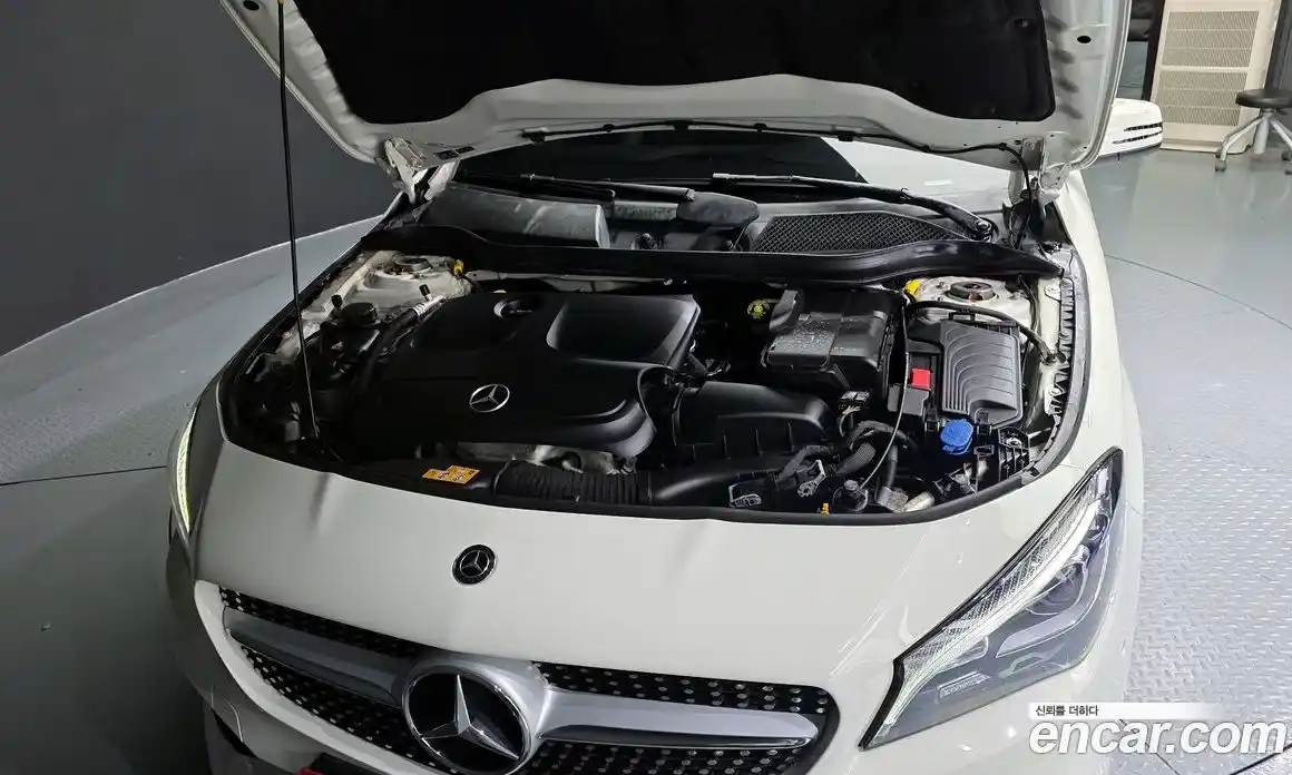 Mercedes-Benz CLA-Class 2018 2.0 Автомат в Москве № 161619, фото 8