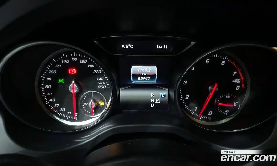 Mercedes-Benz CLA-Class 2018 2.0 Автомат в Москве № 161619, фото 9