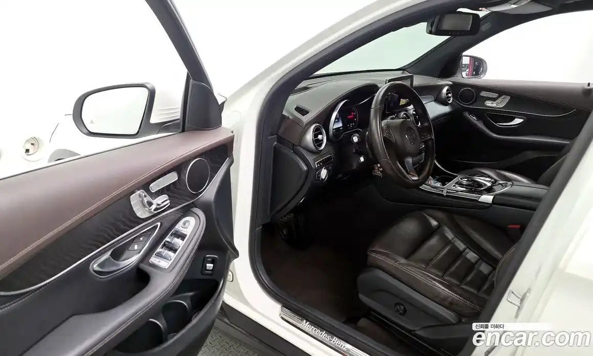 Mercedes-Benz GLC-Class 2016 2.1 Автомат в Москве № 161877, фото 15